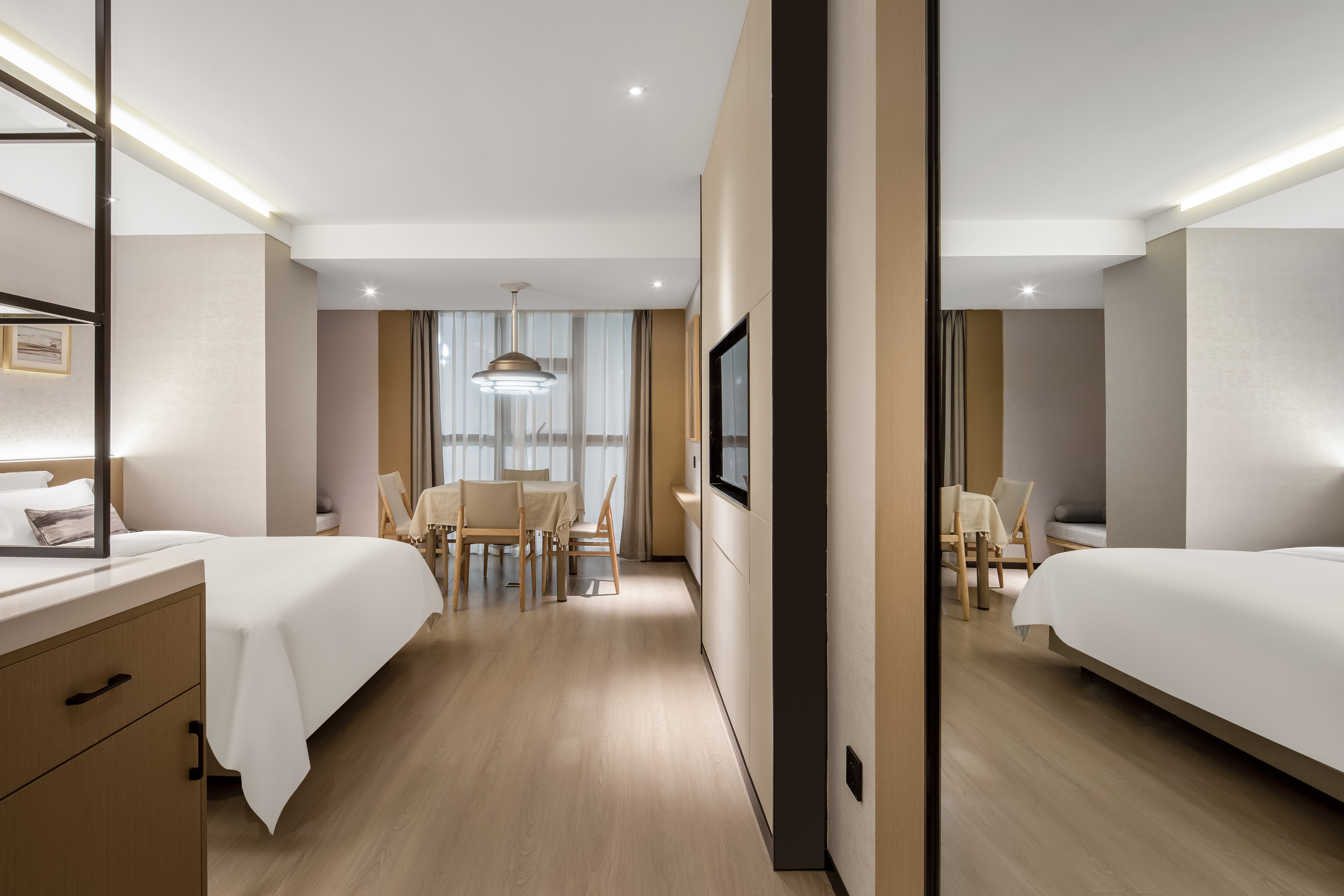 Smart Room (Double bed) (Cards)