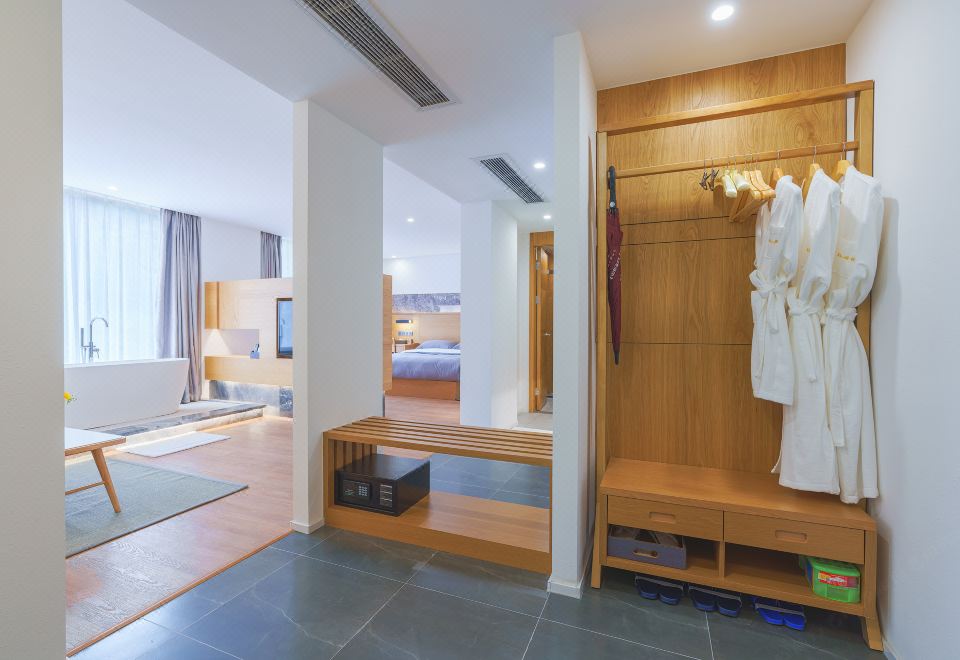 栖云复式三卧房【景观大窗+会客空间+全屋地暖】