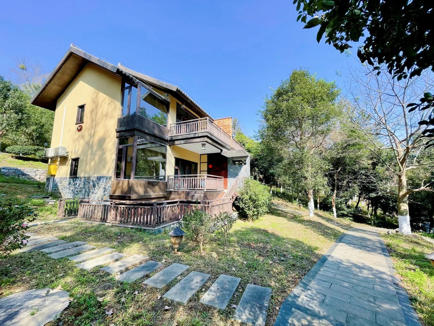 静心红枫坪山景大床房