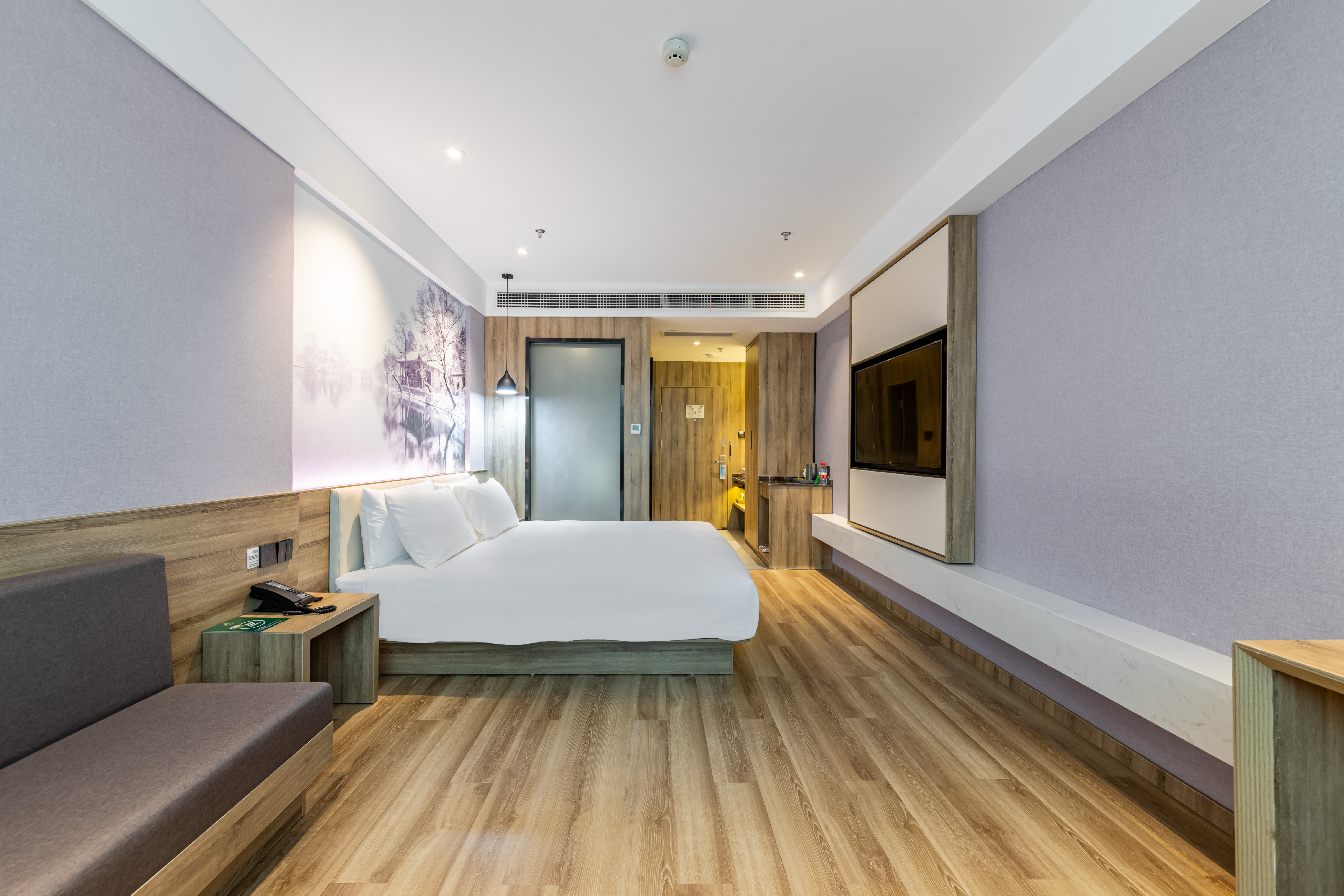 高级大床房（智能马桶＋电视投屏＋梦百合床垫）