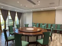 Qujing jinqiao Hotel (Dahuaqiao Park)