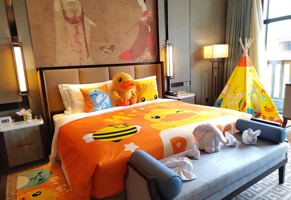 小黄鸭亲子主题房