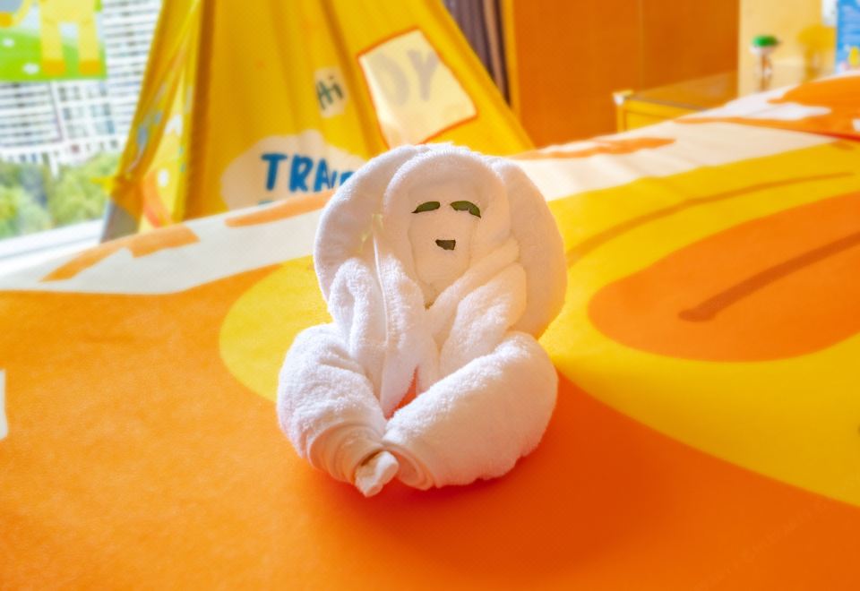 Felton Grand Hotel Hotel Chengdu Themed 2-bed Room