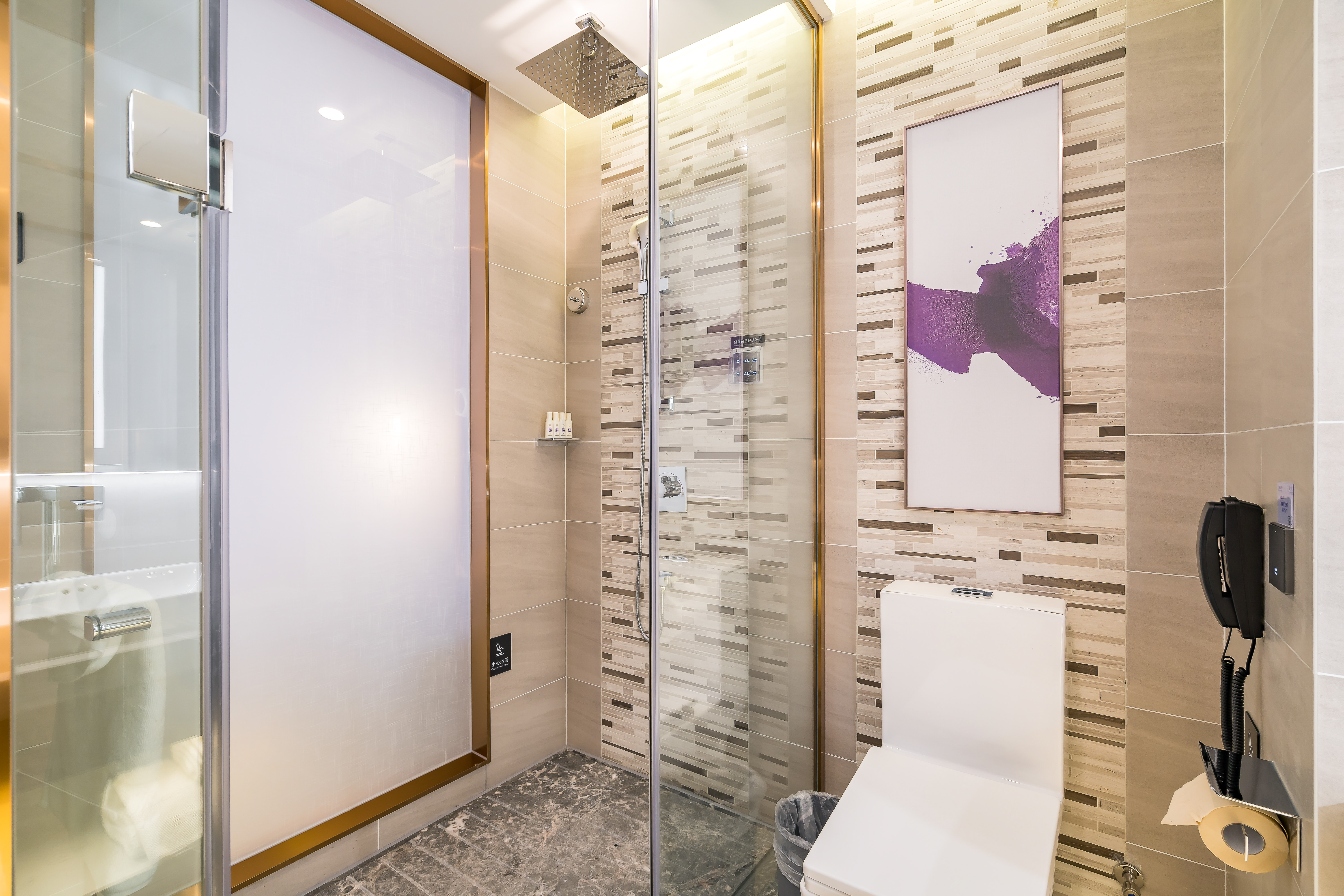 浪漫优享房（智能客控+可投屏+慕思床垫）