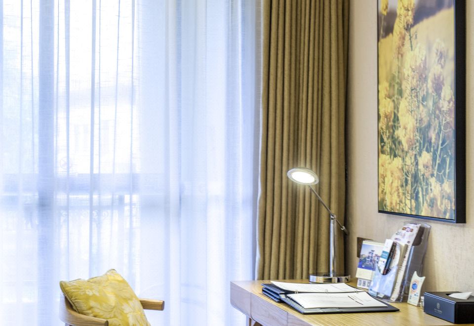 Yuetianxia Hot Spring HotelCourtyard Hot Spring Three Bedroom Villa