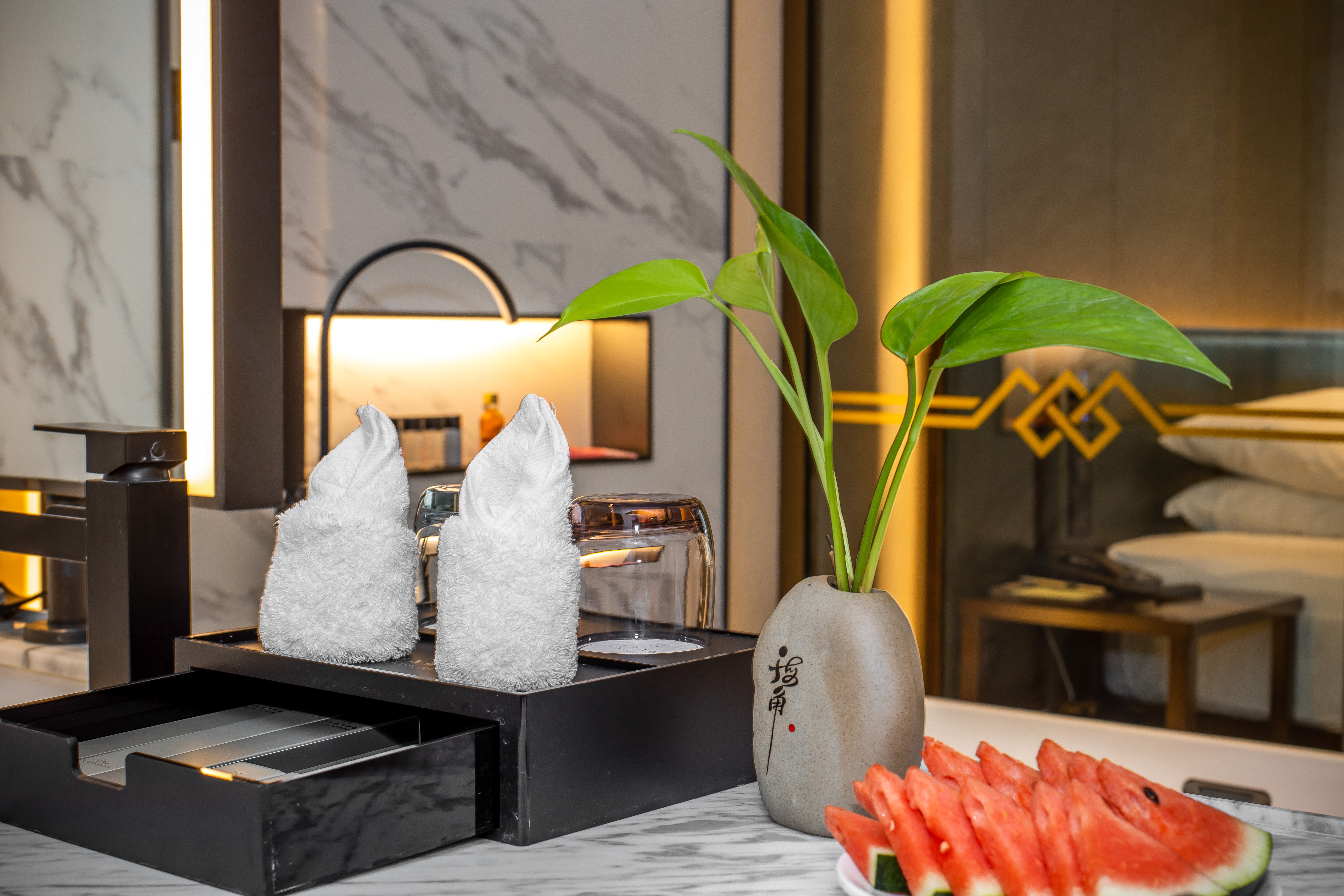 静雅浴缸大床房