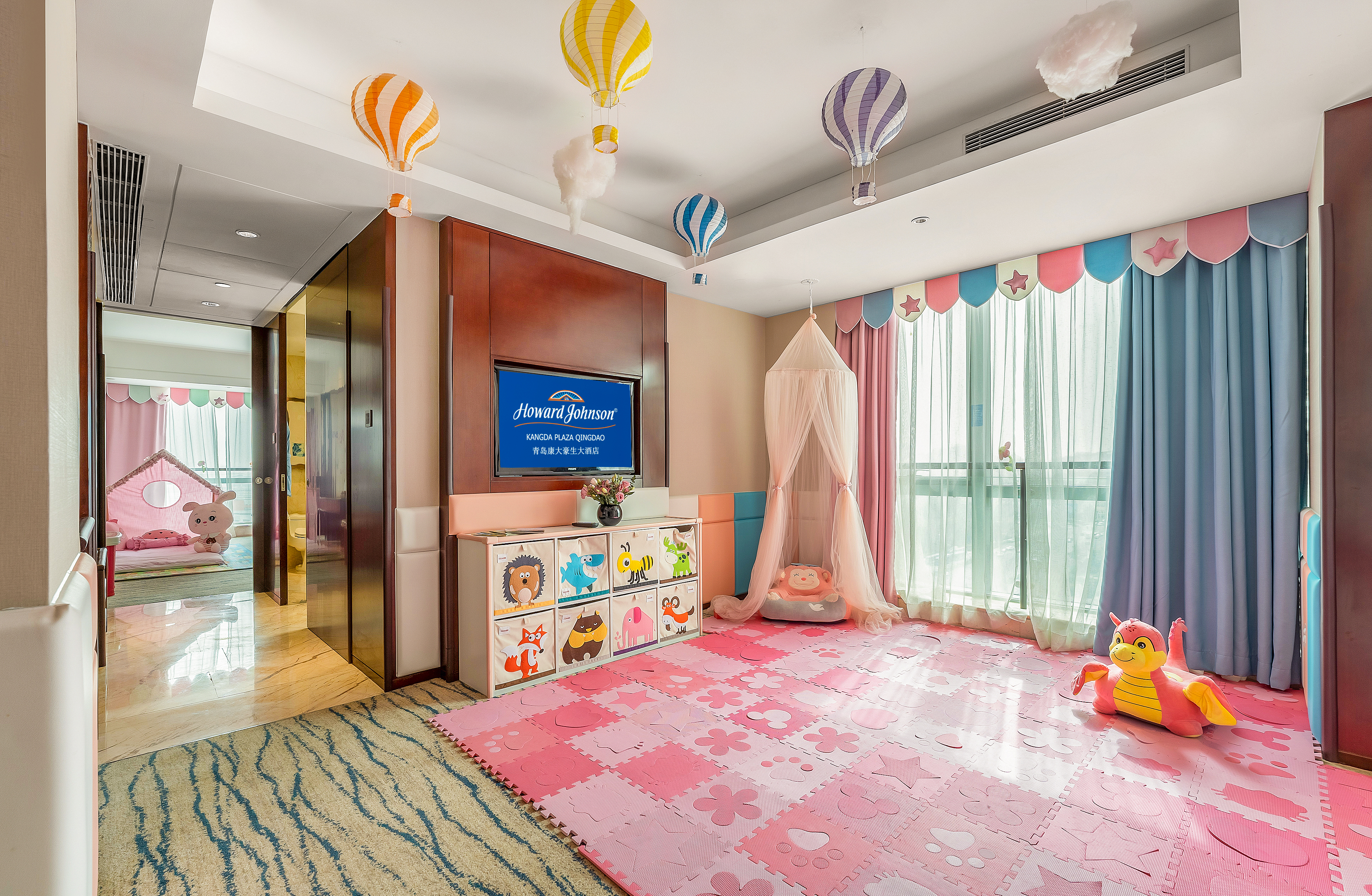 亲子主题套房【童趣盎然】+【宽绰大床】