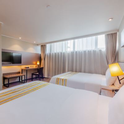 家庭房+觀吳山廣場+觀城隍閣 如家精選飯店（杭州西湖湖濱吳山廣場河坊街店）優惠