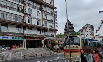 Huangguoshu Heyuan Hotel