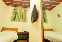 Gesang Huaxiang Xiangfen Hotel(the Potala Palace Baguo Street Store) Hotel a 