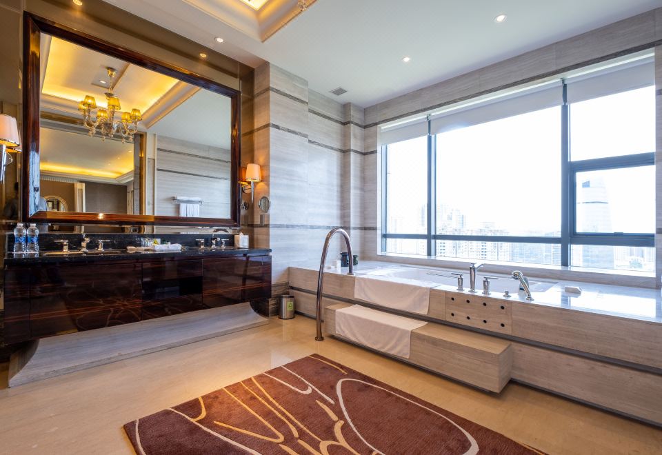 Sheraton Zhongshan HotelFamily Suite