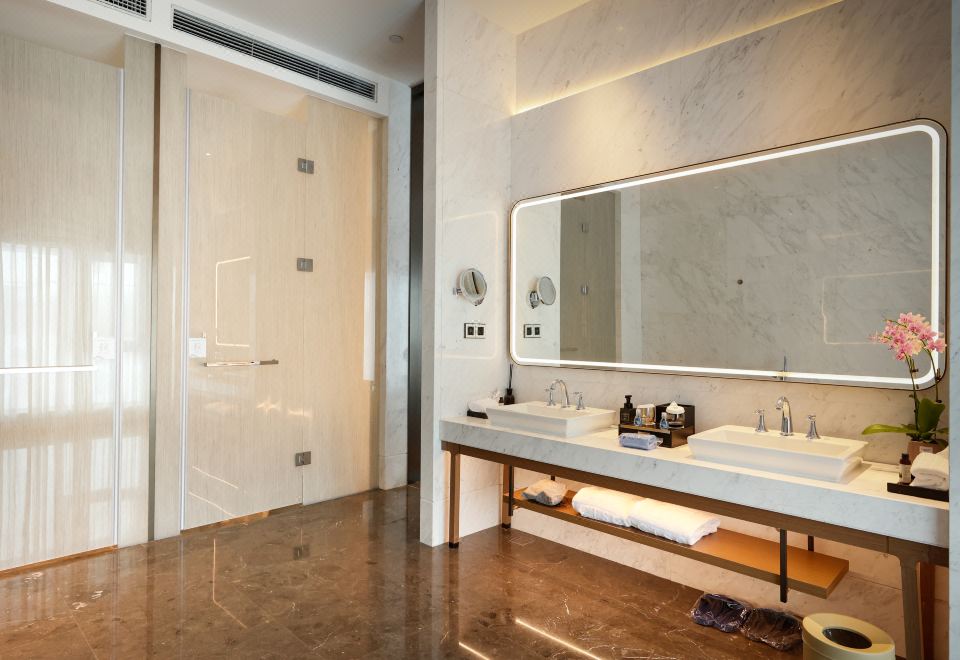 行政套房-270o觀漳澤湖旖旎風光