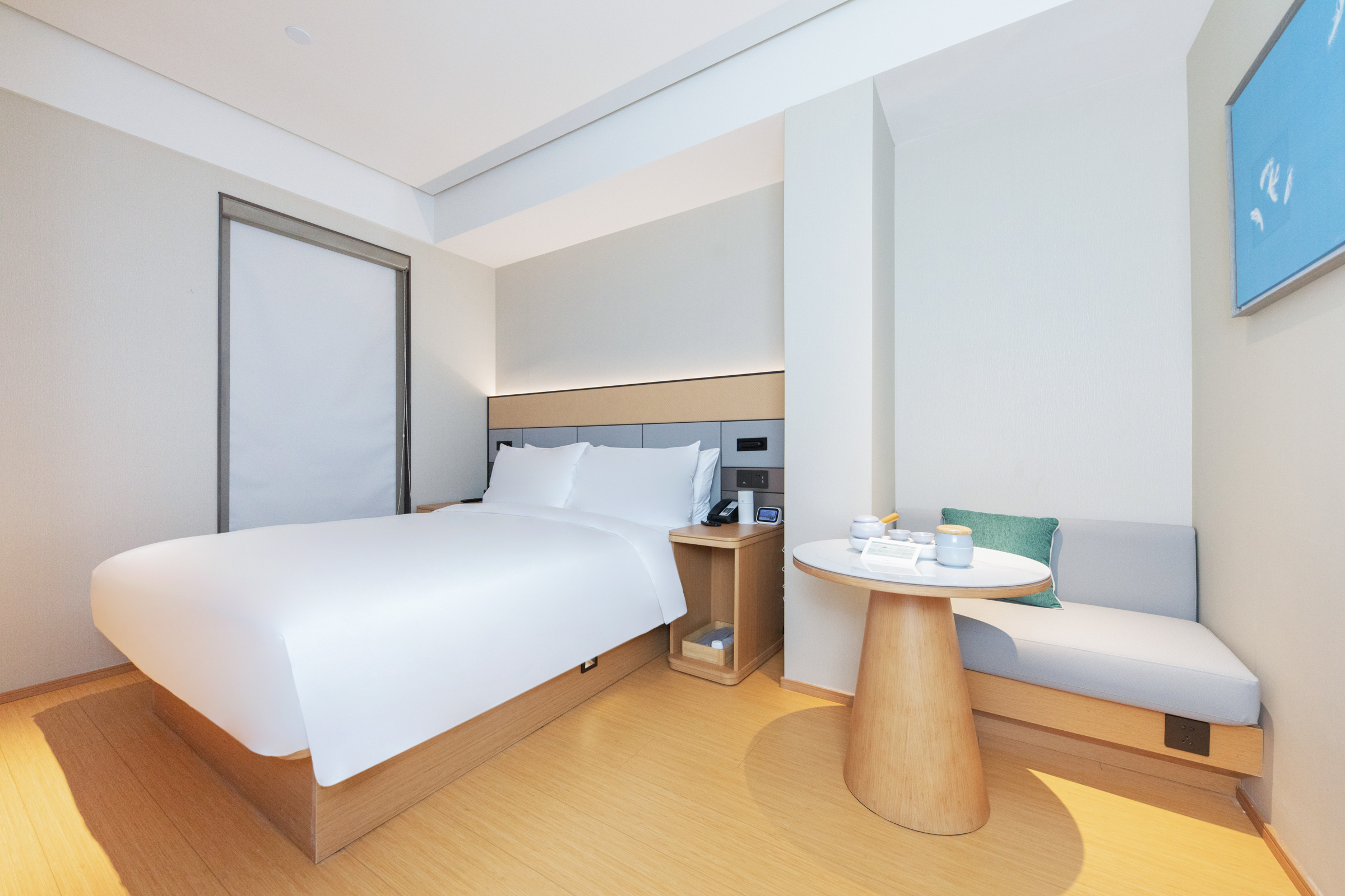 大床房A（智能客控+智能马桶+电视投屏+冰箱）