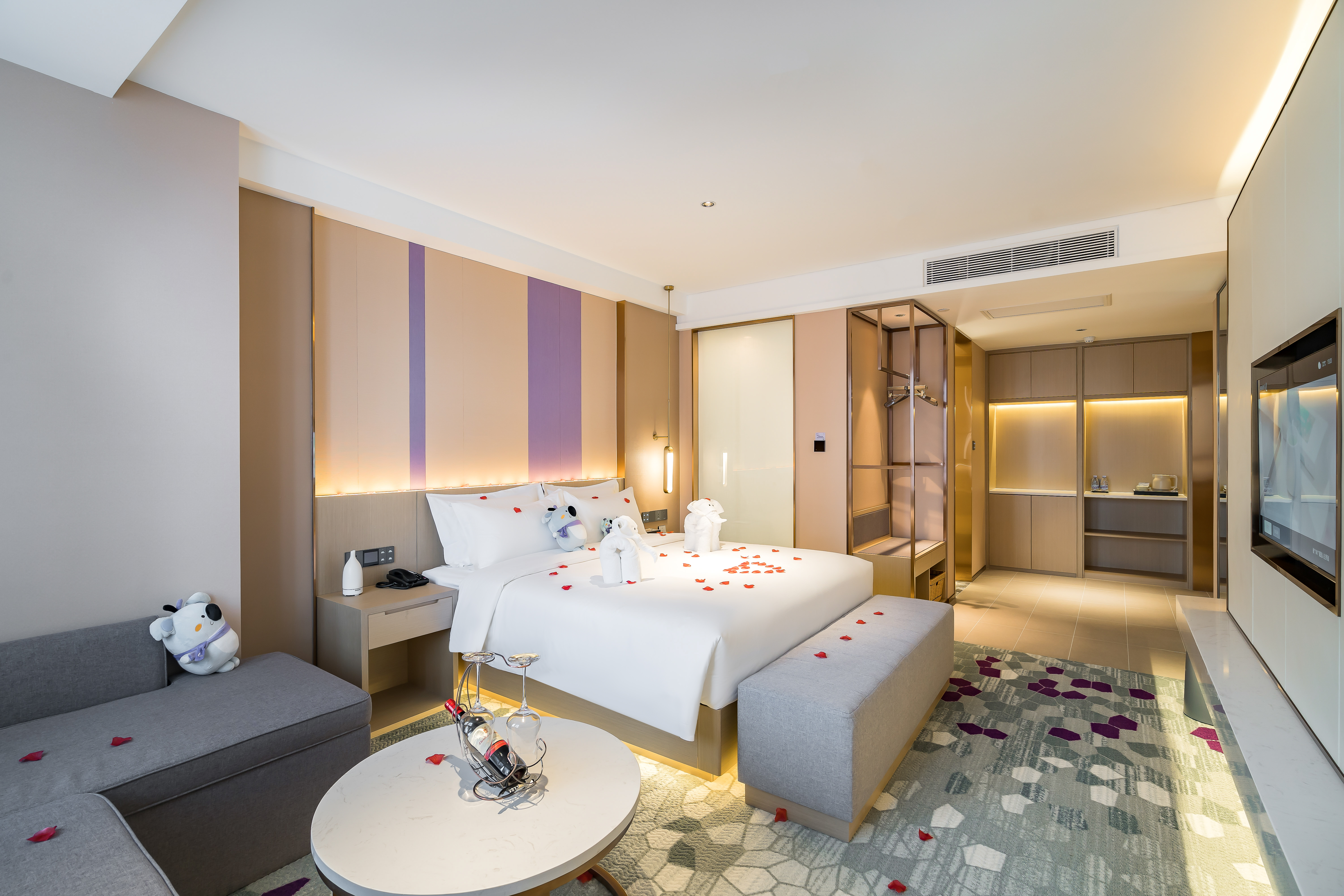 浪漫优享房（智能客控+可投屏+慕思床垫）