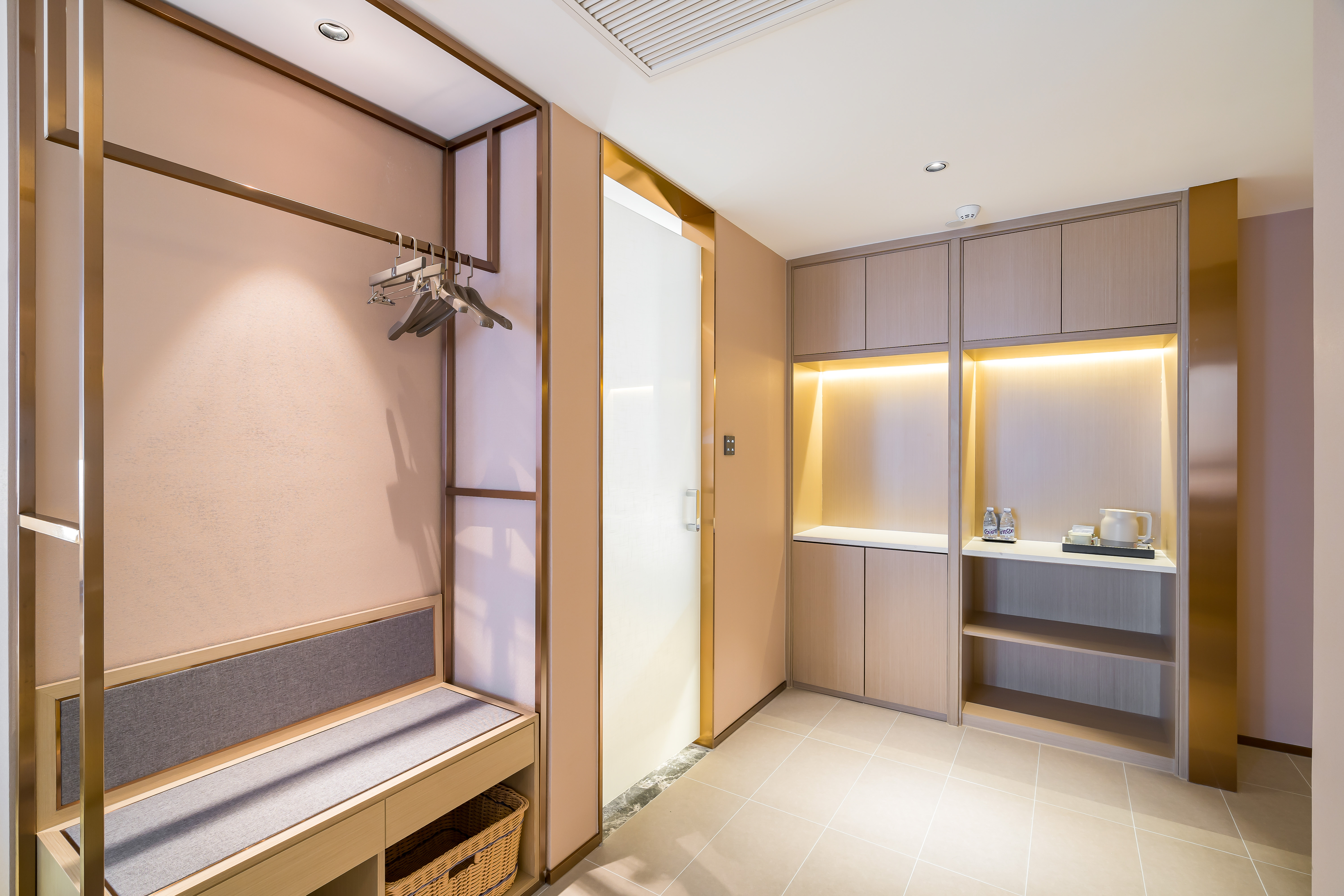 浪漫优享房（智能客控+可投屏+慕思床垫）