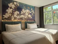 Magnolia Hotel