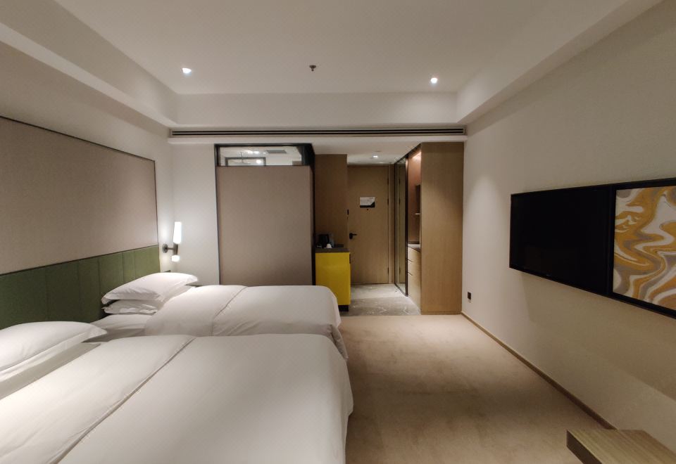 Empark Grand Hotel KunmingStandard 2-bed Room