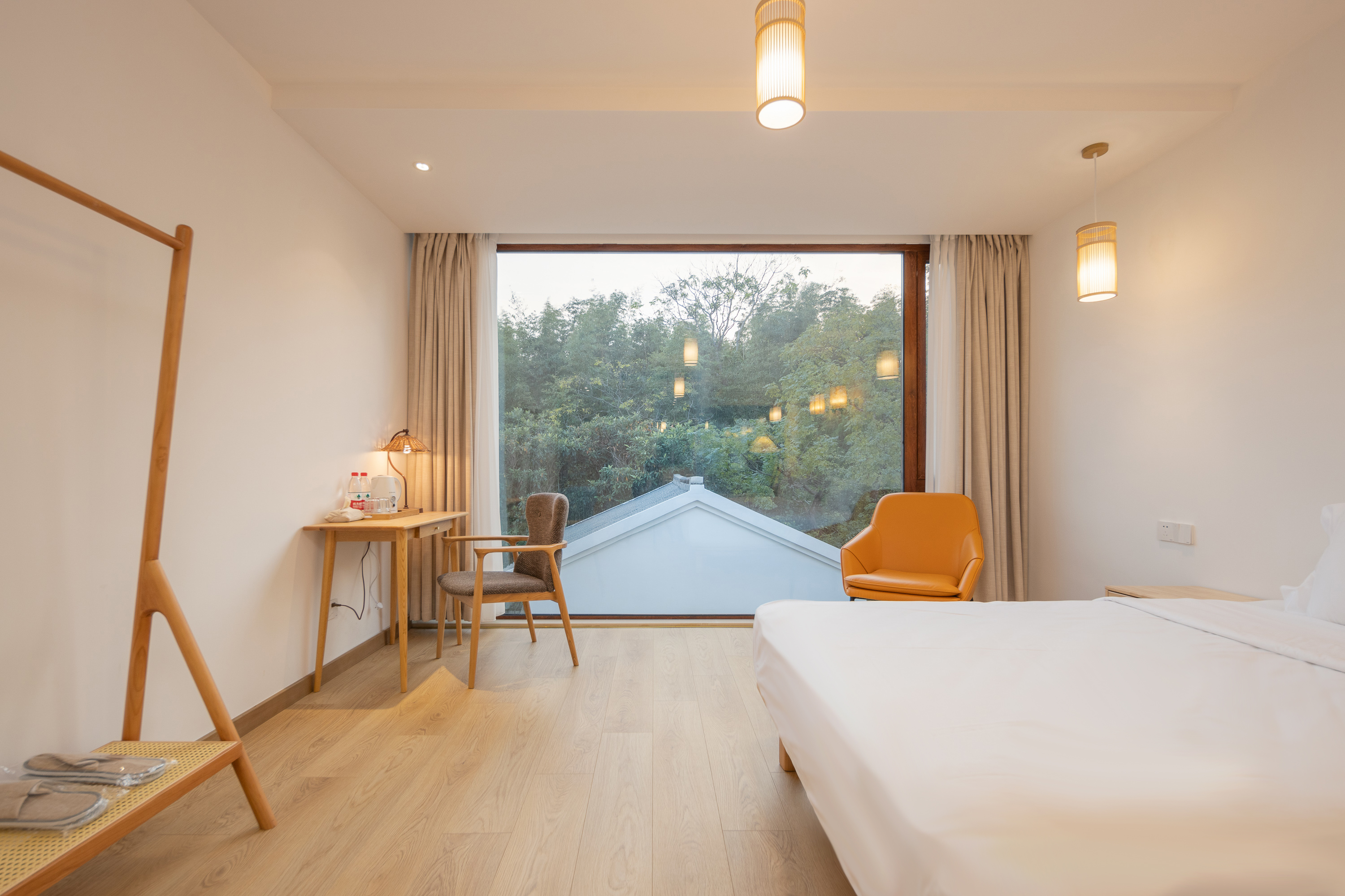 满池春·景观家庭房