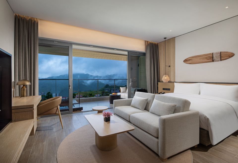 山景私汤大床房（超大落地窗+独立阳台+私汤泡池）