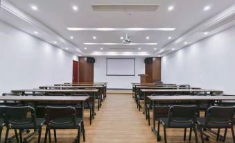 GEM Hotel (Nanjing Dachang Xinhua Road Pedestrian Street) - Housity