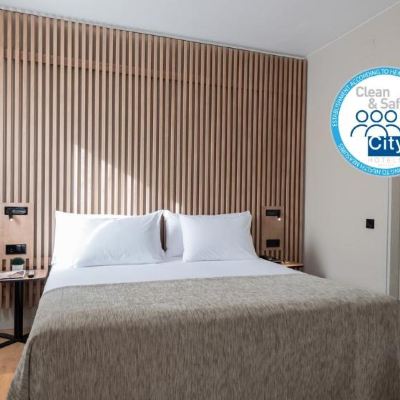 Premium Double Room Aparthotel Atenea Barcelona Promo Code