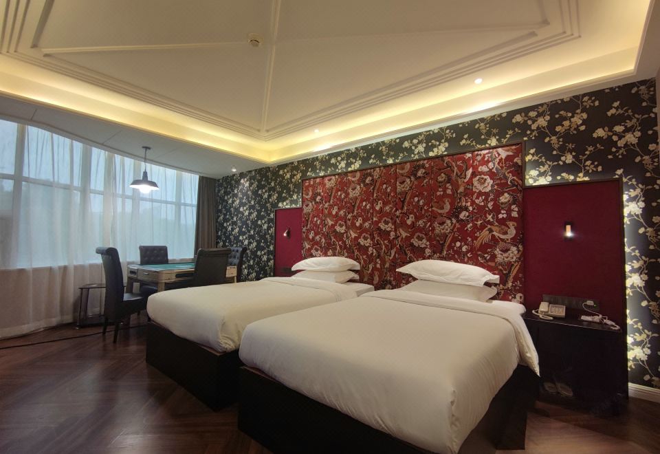 2-bed Room With Cards