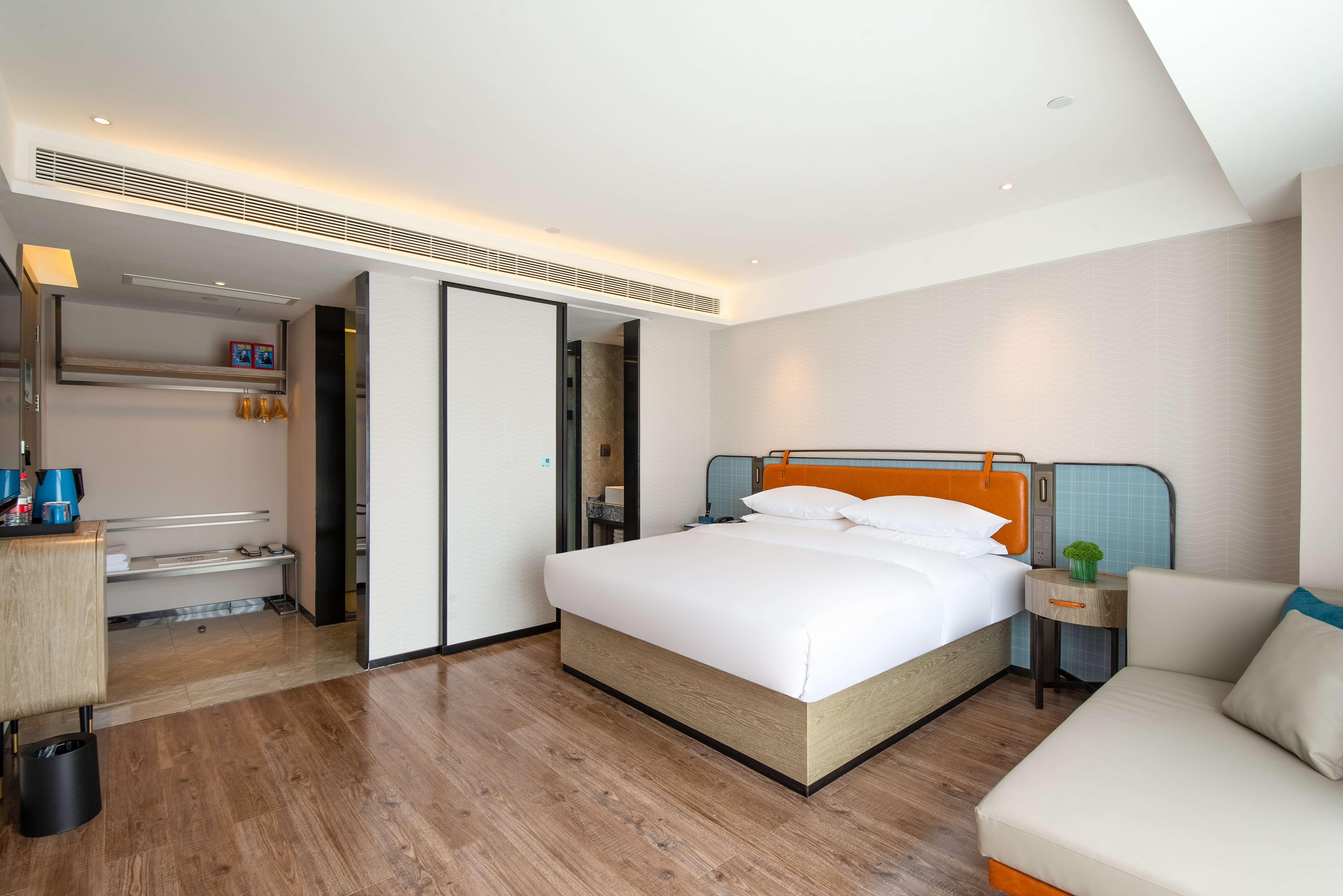 豪华大床房（北欧轻奢风+超大落地窗+舒适床品+乾湿三分离）