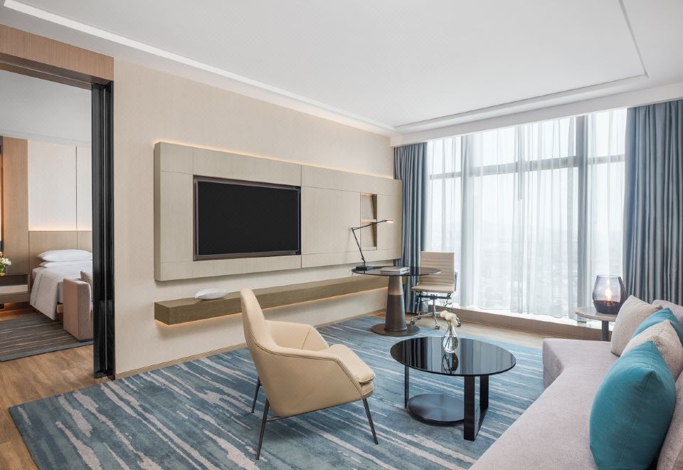 Courtyard by Marriott Shenzhen BaoanDeluxe Suite, Executive Lounge Access, 1 Bedroom Suite