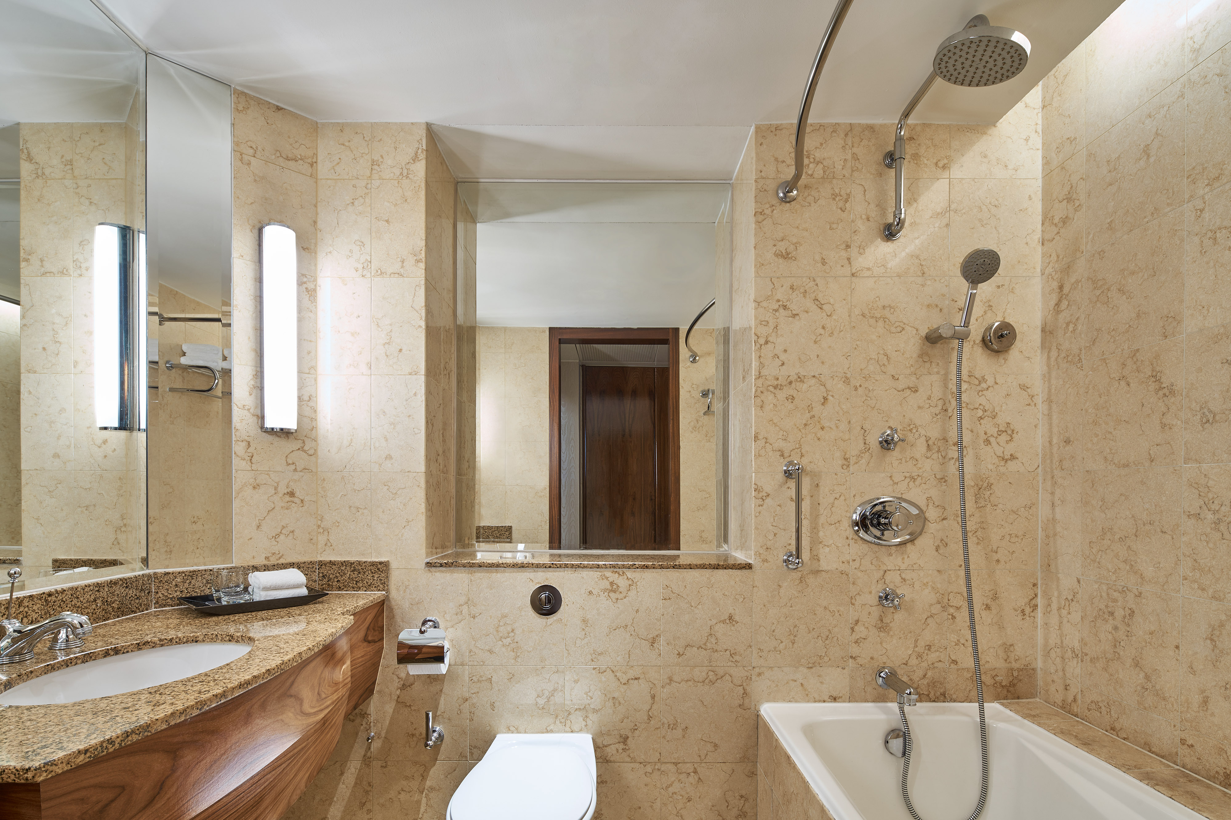 喜来登行政, 行政酒廊礼遇, 客房, 2 张单人床, 高楼层