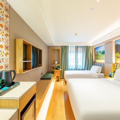 溫馨親子房（全屋智能+加濕器+獨立空調+獨立冰箱） 秋果飯店（哈爾濱中央大街松花江畔路店）優惠