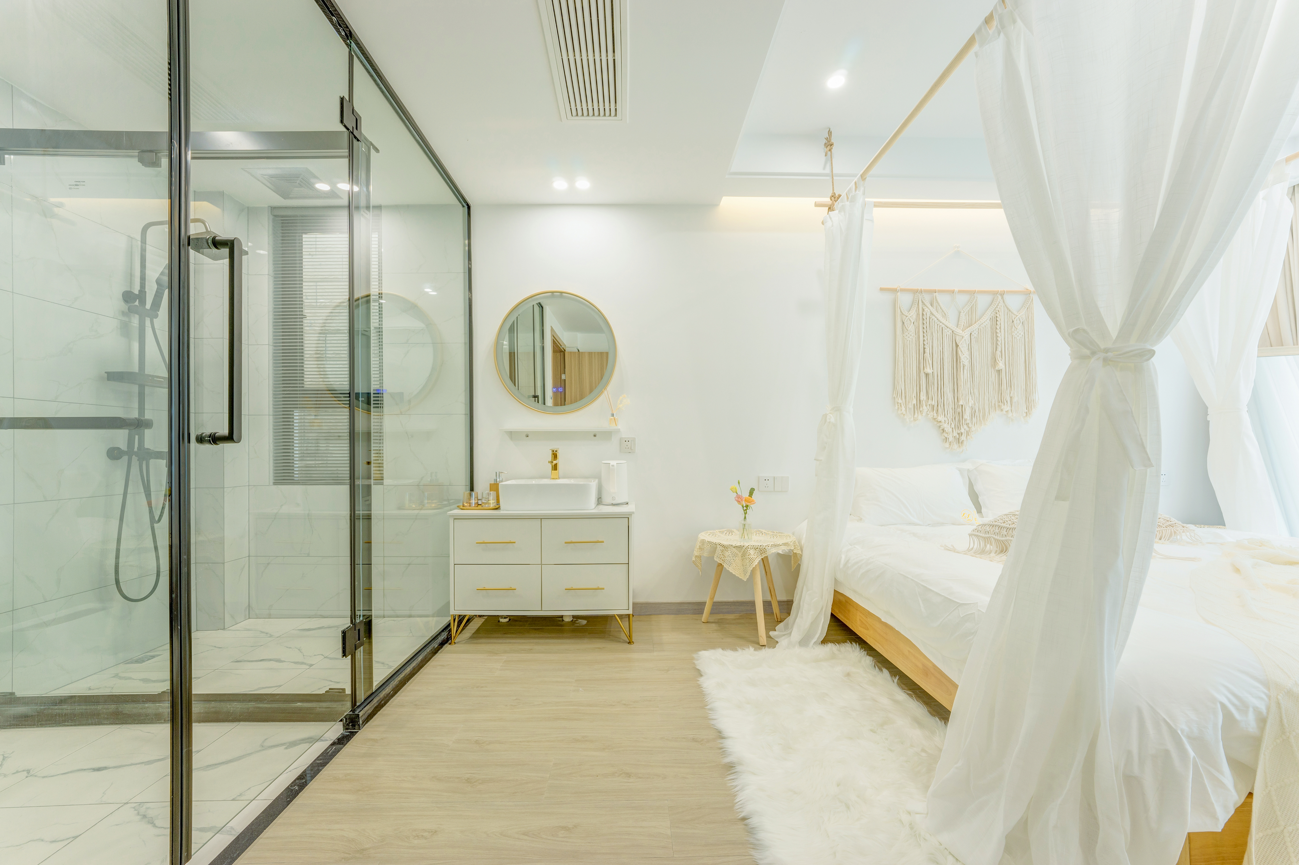 慕白-浪漫婚纱大床房