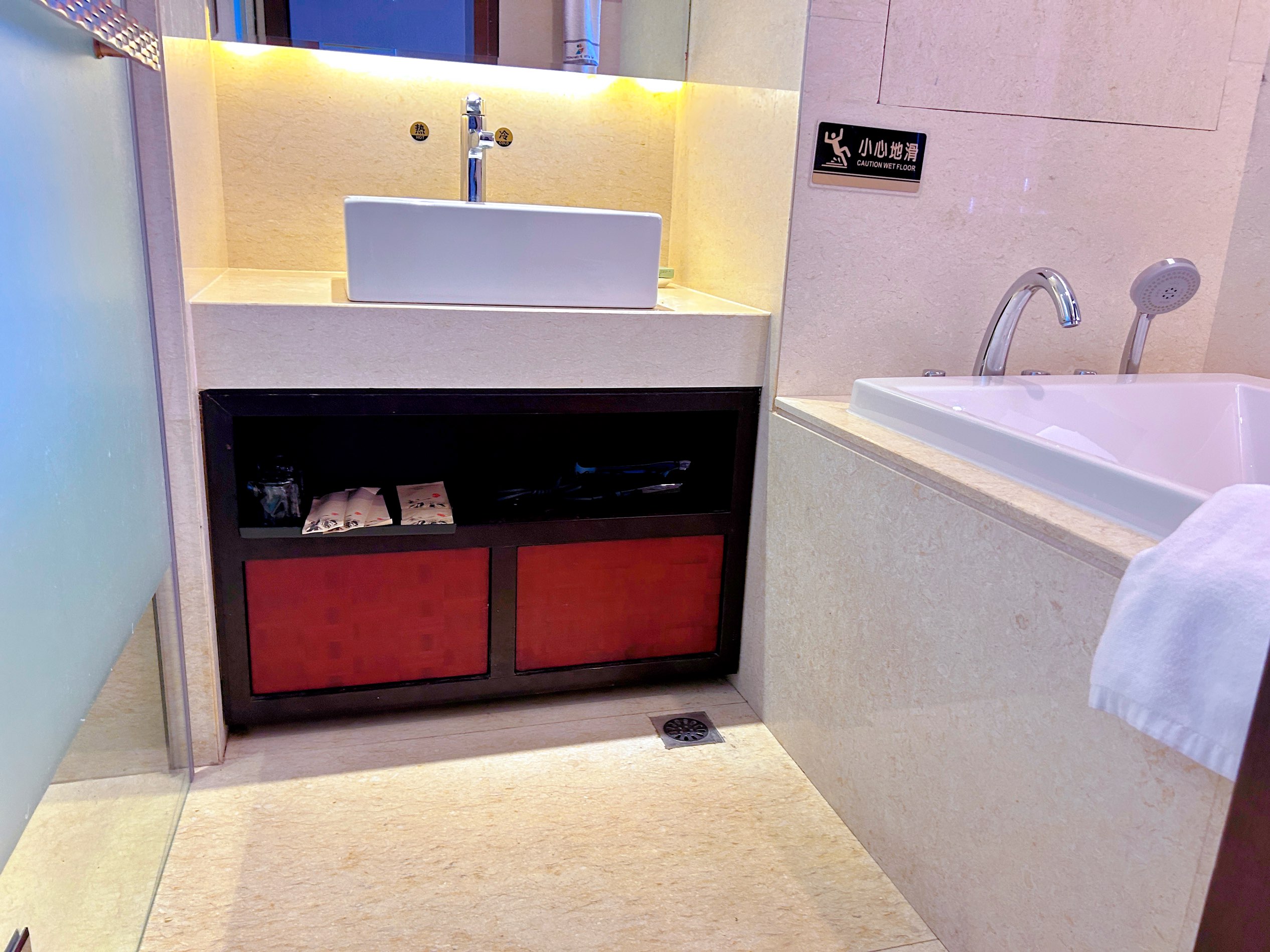 暮云·正湖景露台双床房