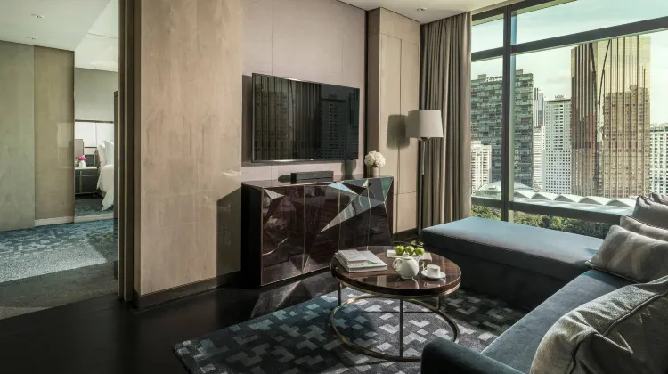 Four Seasons Hotel Kuala Lumpur room