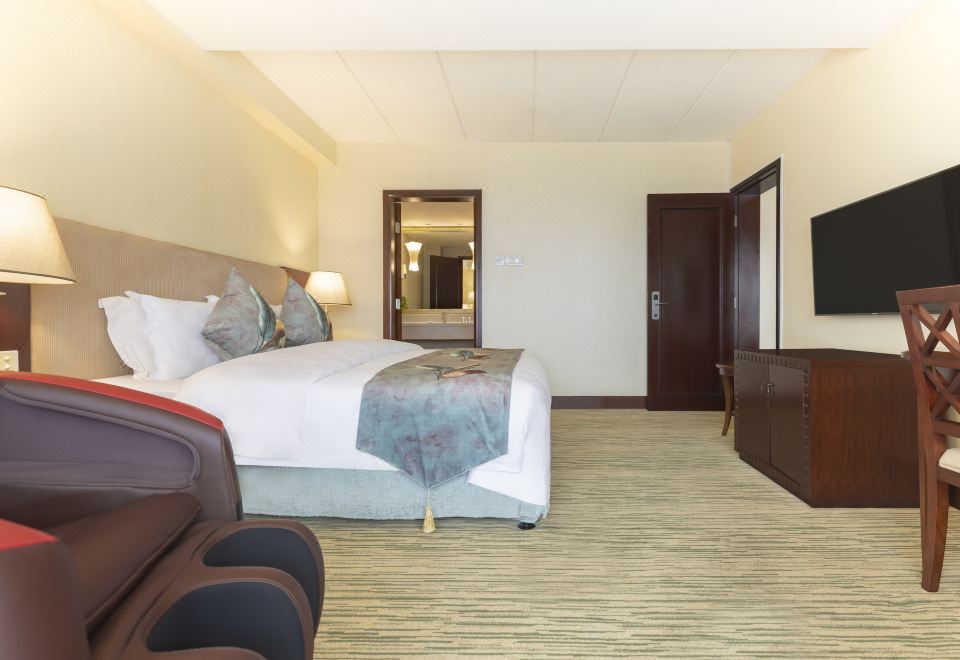 Asia Gulf HotelExecutive Sea-view Suite