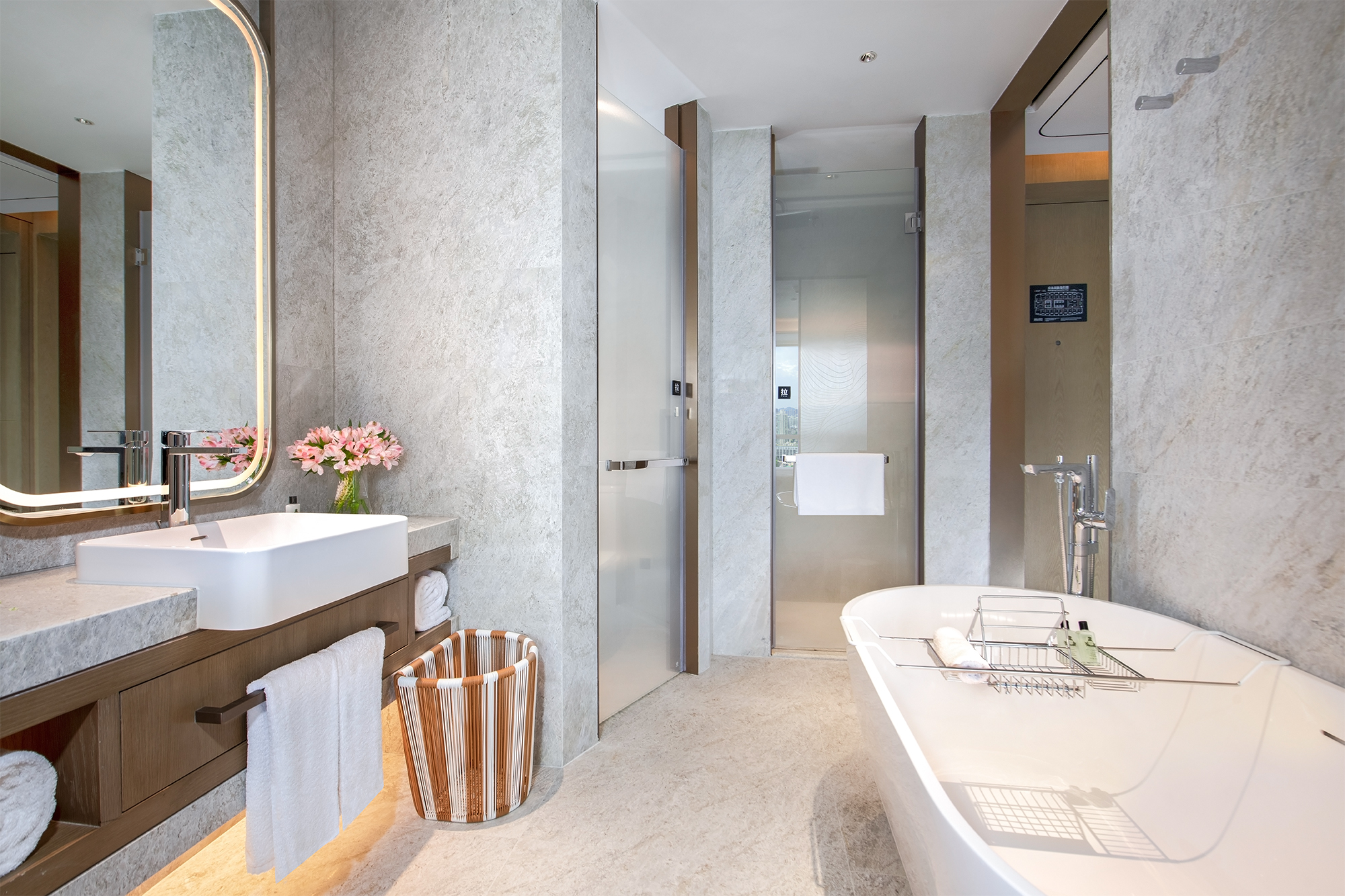 至尊湾景大床房