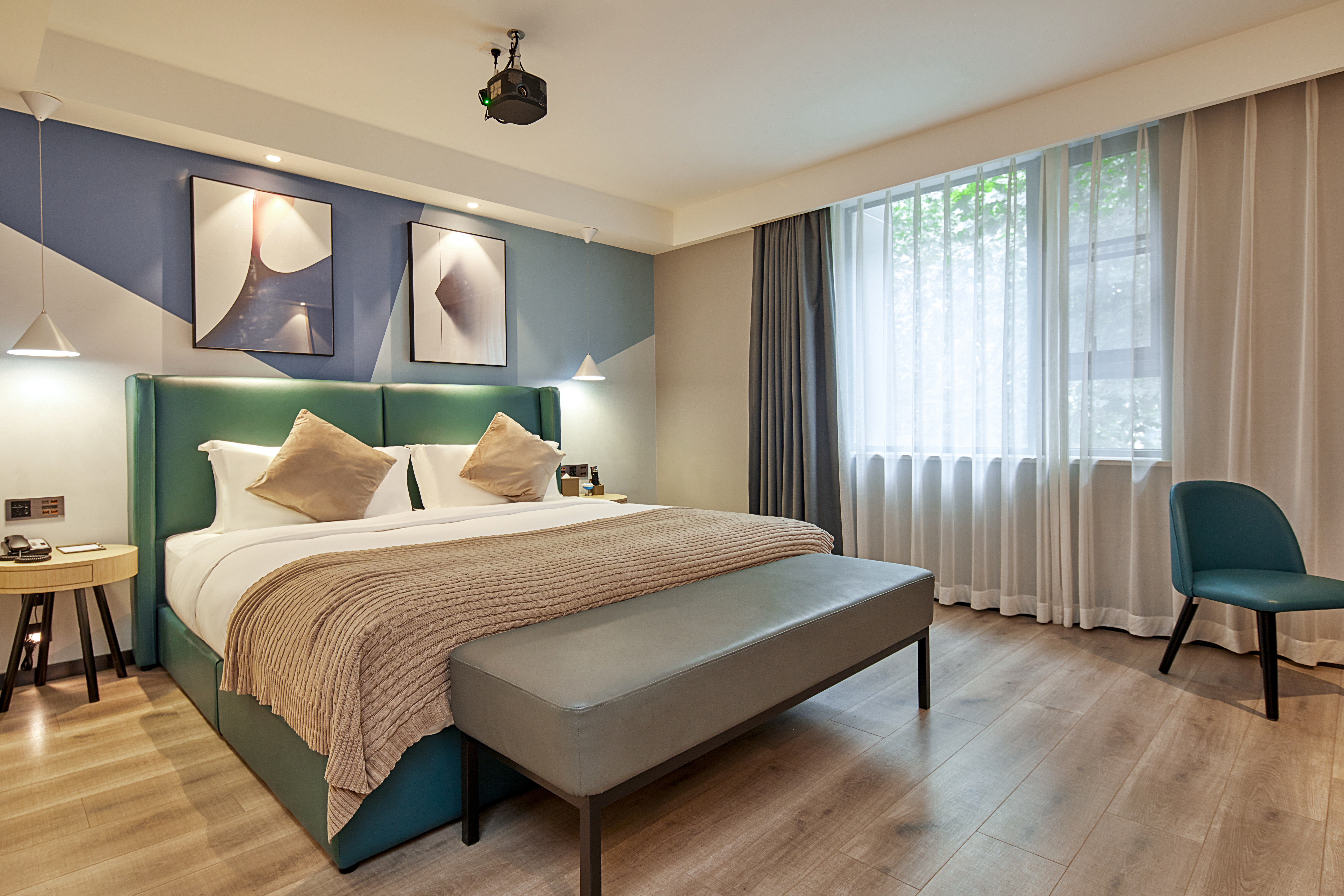 馨雅影音大床房（4K百寸巨幕投影+海量片源+智能客控）