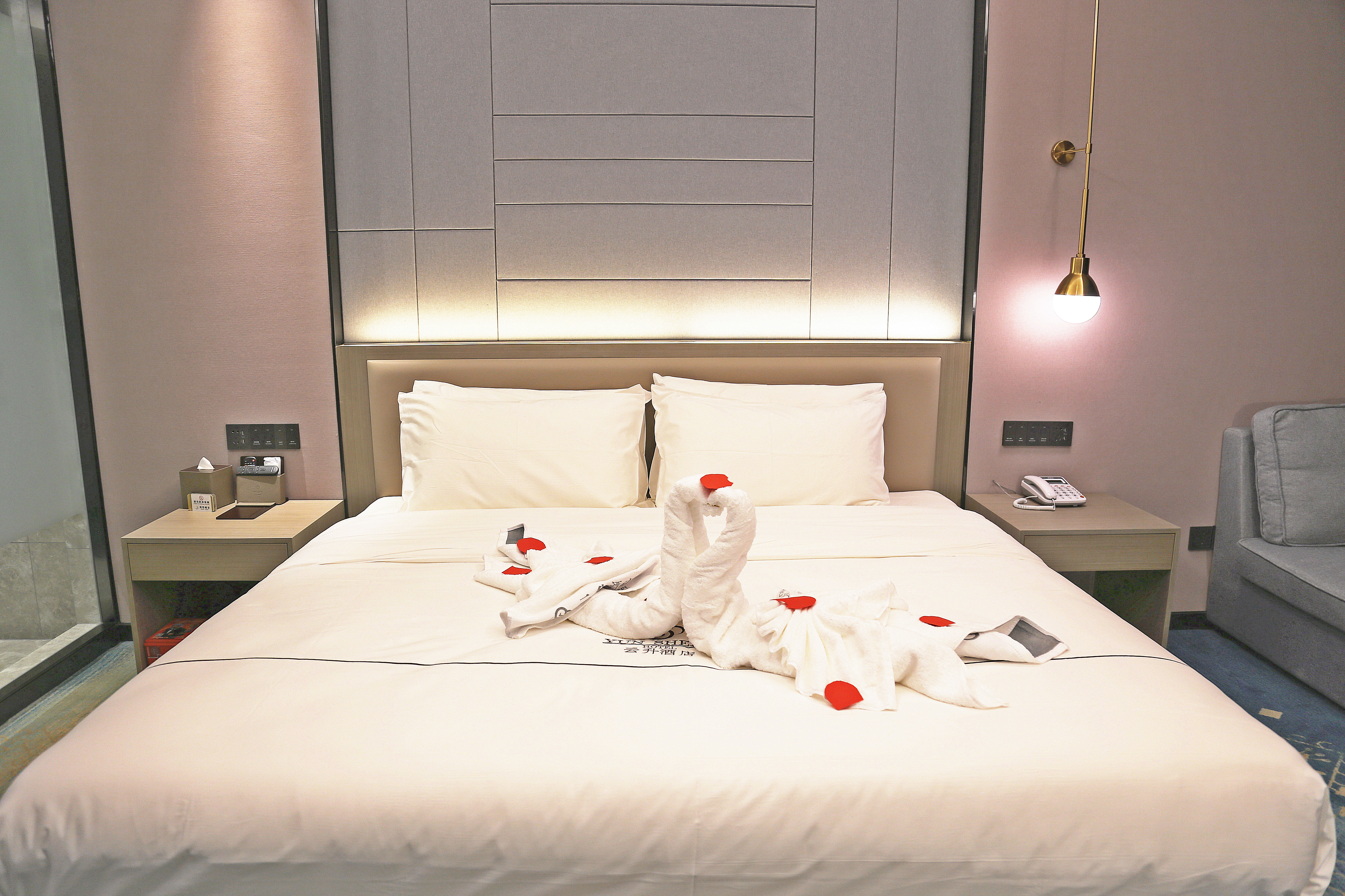 豪华|轻奢大床房