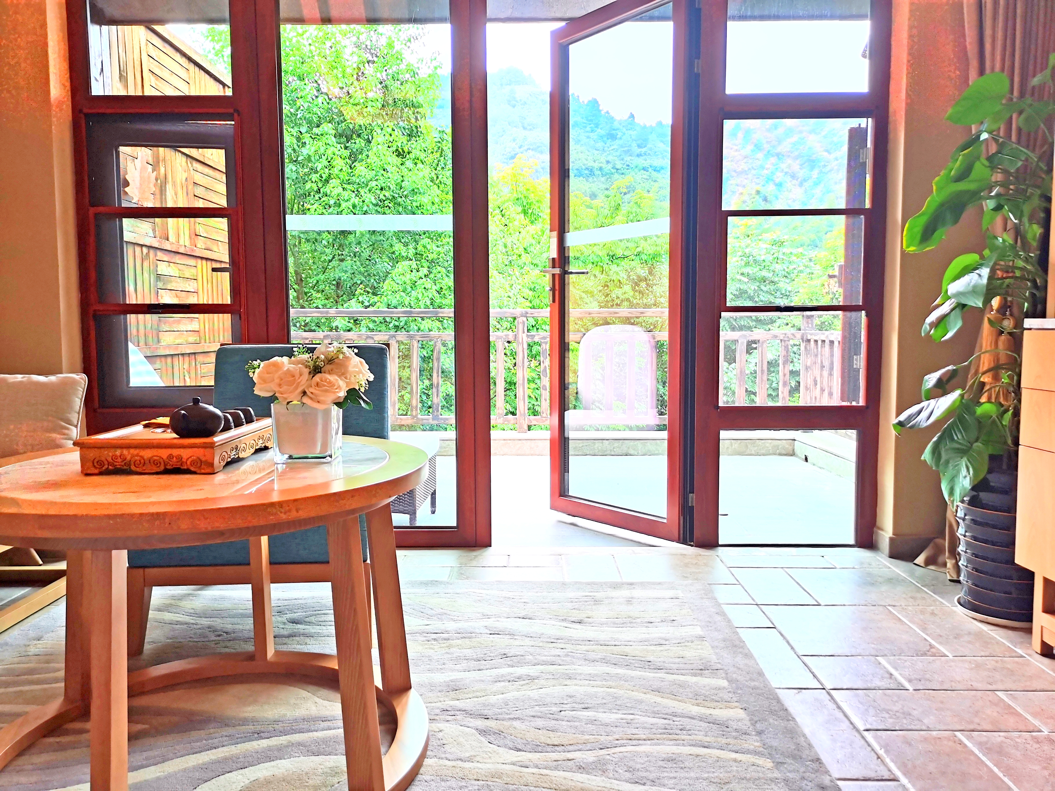 静心红枫坪山景大床房