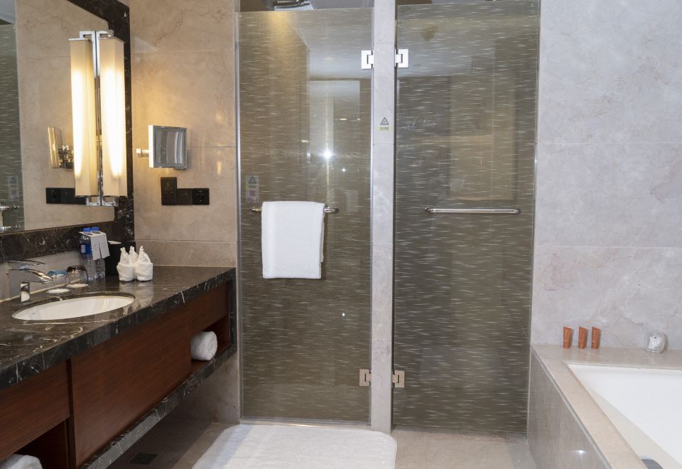 皇冠高级城景大床房