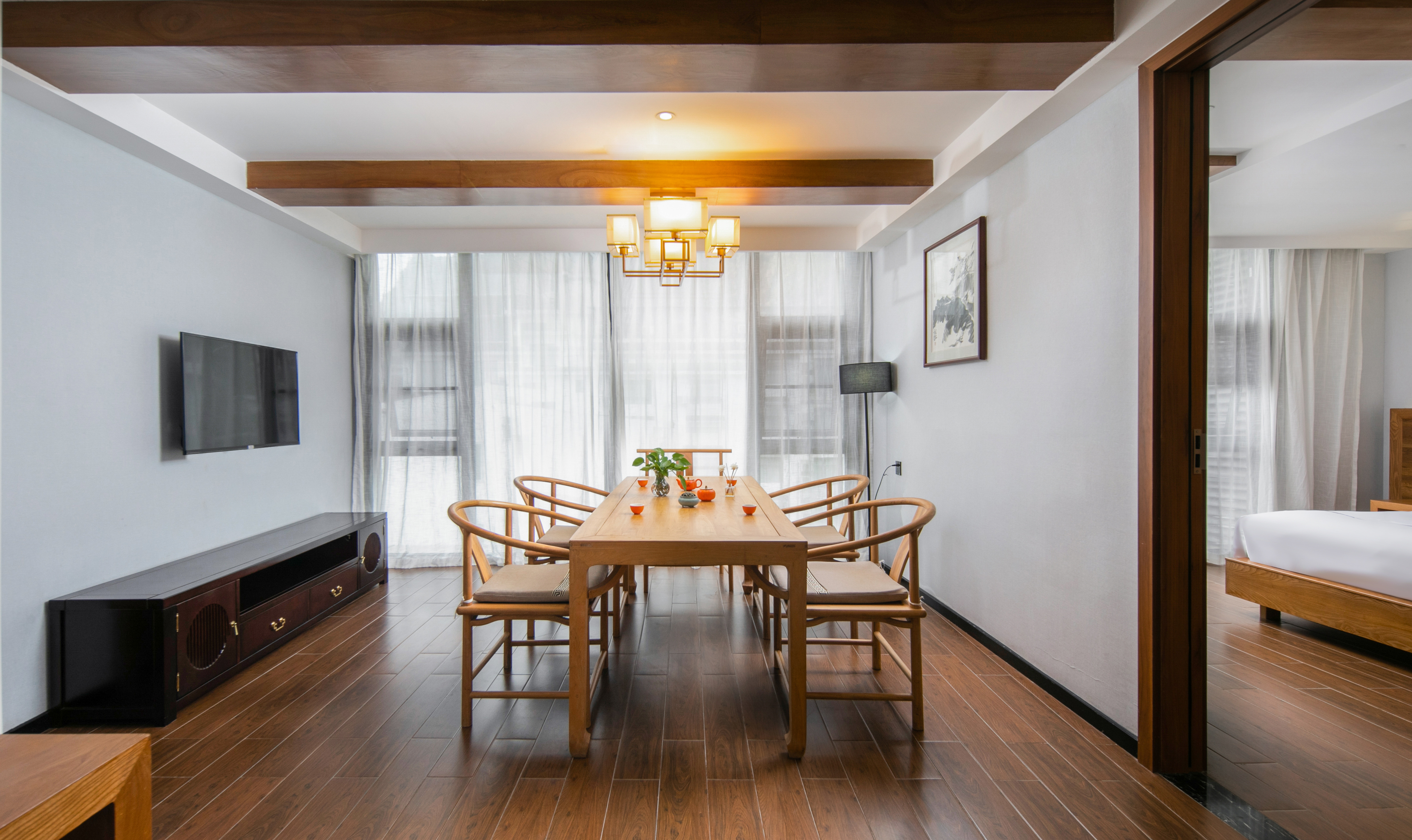 Xianchuang Hotel浴缸双卧套房｜两室一厅+minibar+小冰箱+舒适浴袍