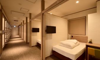 Cabin & Capsule Hotel J-Ship Osaka Namba