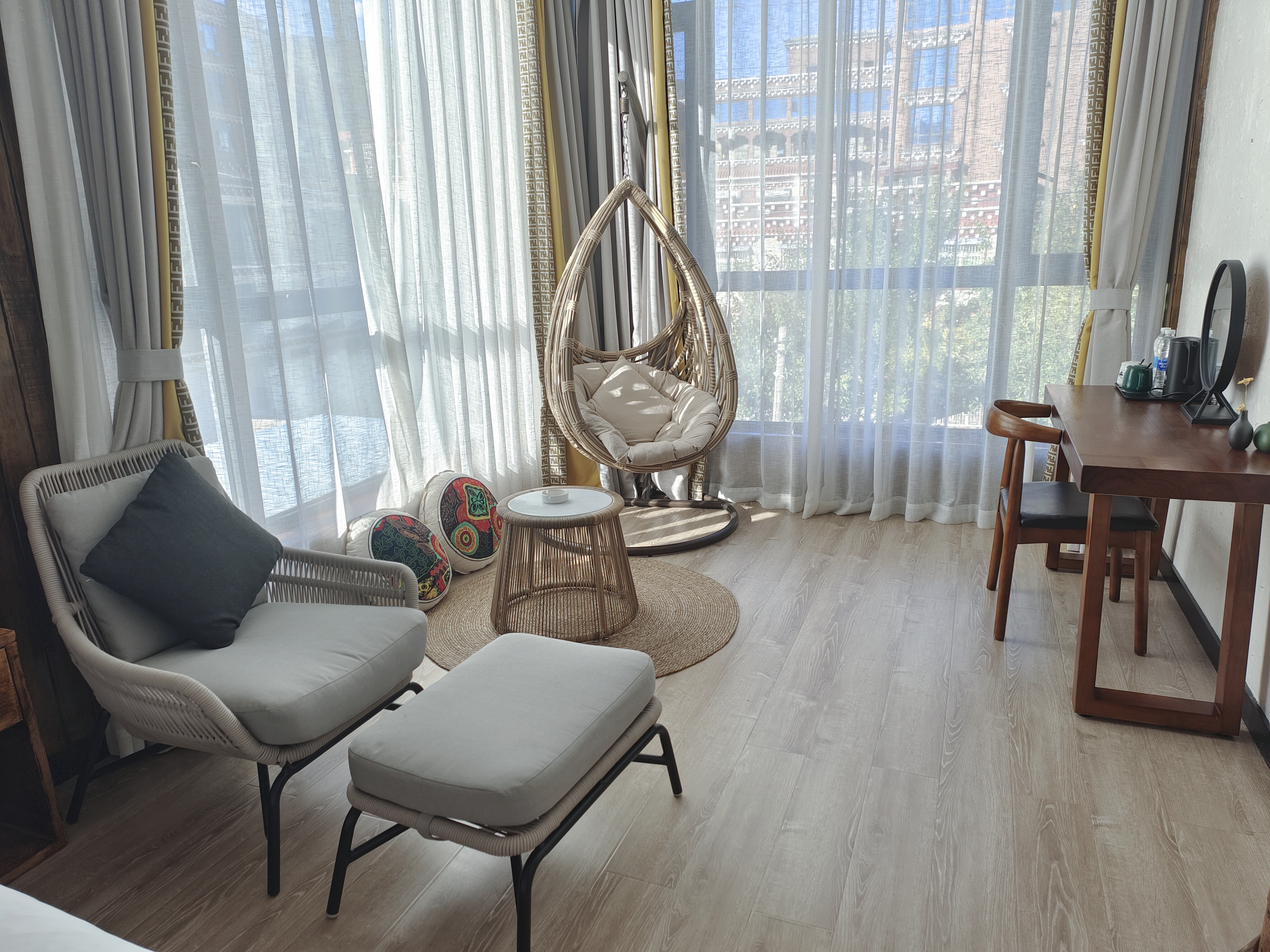 舒适阳光大床房（零压乳胶床垫+加湿器+公区自助洗衣房）