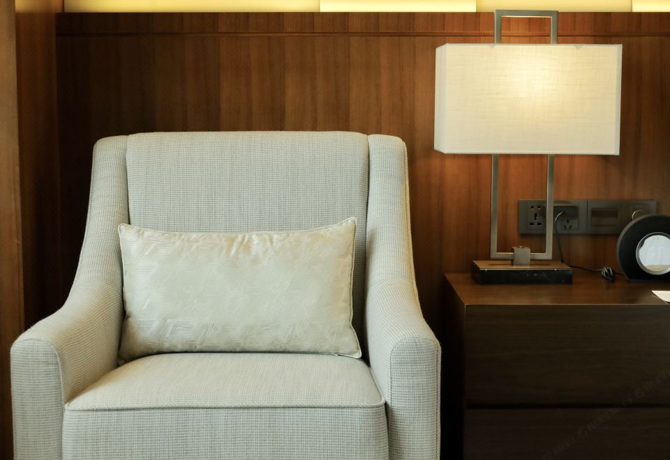 Oakwood Premier TongluSuperior Twin Room