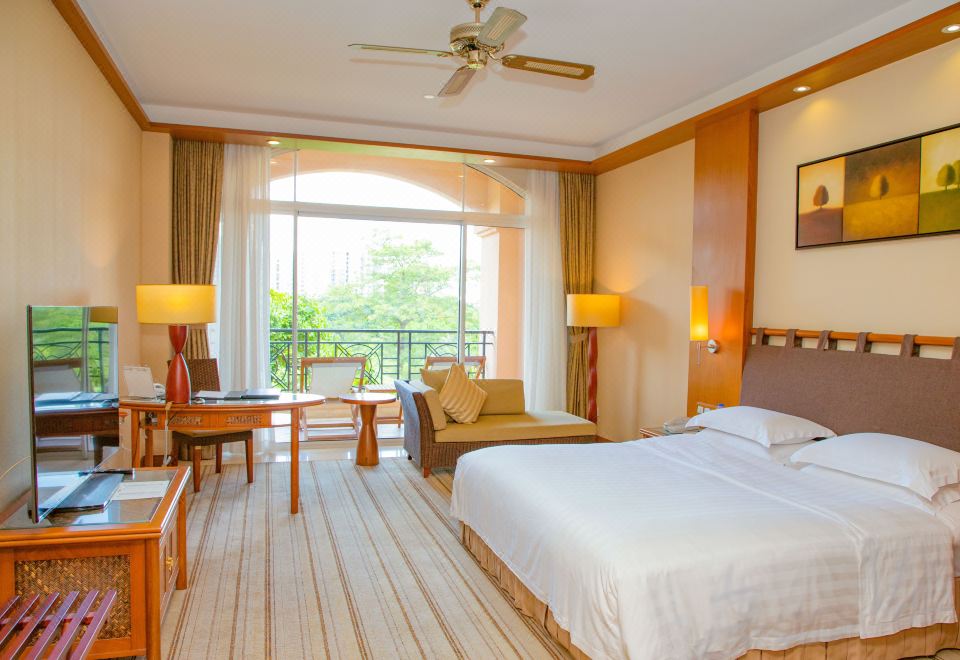 Hillview Golf Resort DongguanGolf Course-view Double Room