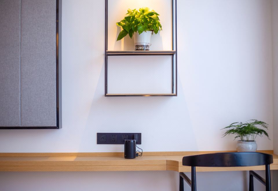 雅致双床房 |智能轻奢+全景落地窗