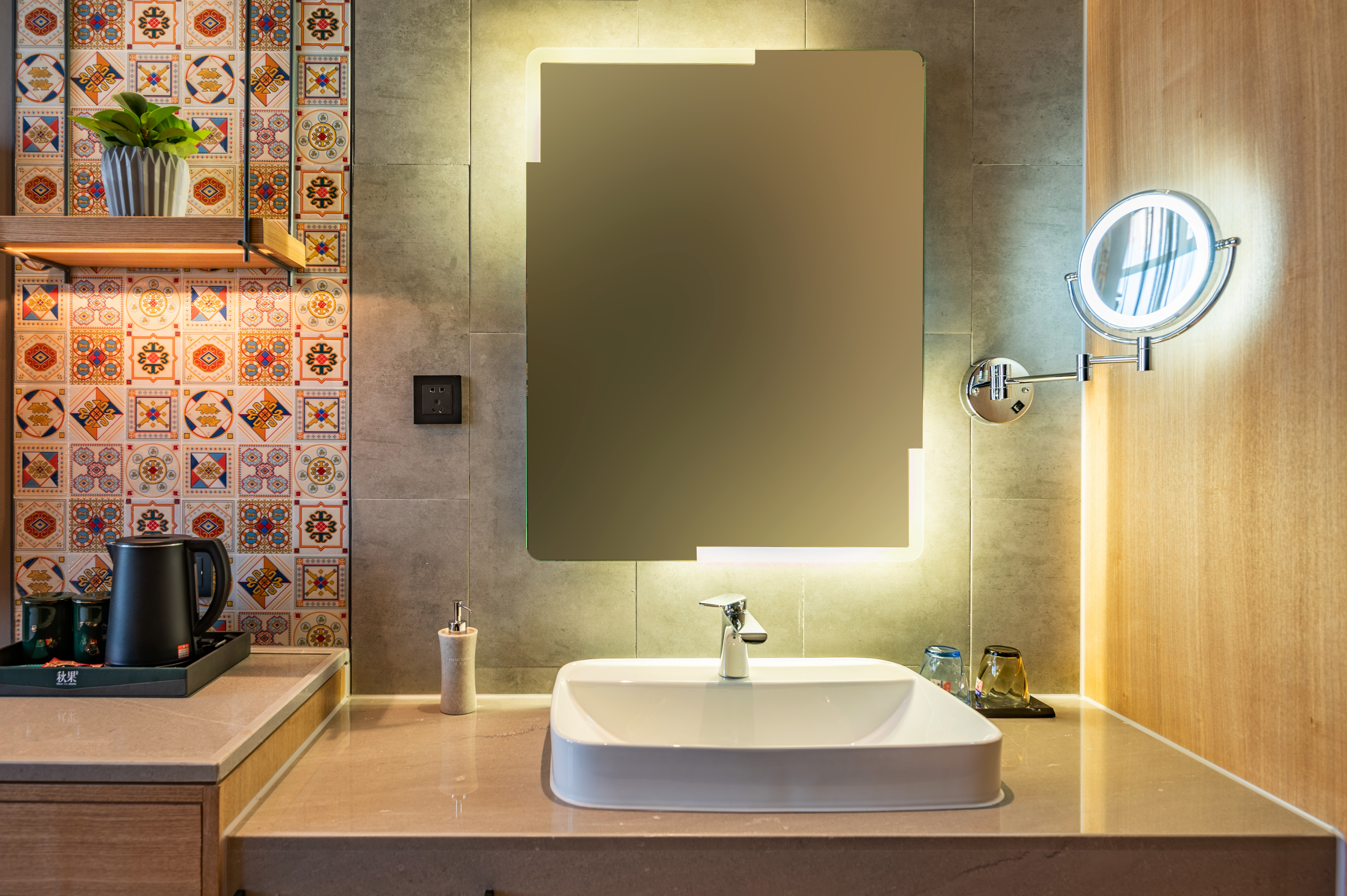 明星大床房（智能客控+新风除霾+手机投屏+大窗户）