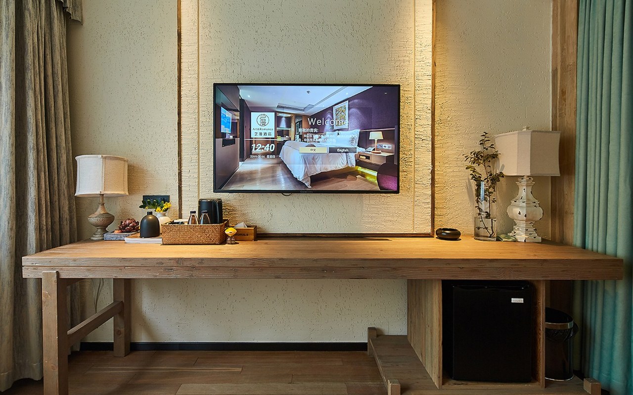 Yiman Hotel (Suzhou Guanqianjie Pingjiang Road Scenic Area)民国标准房（智能声控+小冰箱+乐家衞浴）