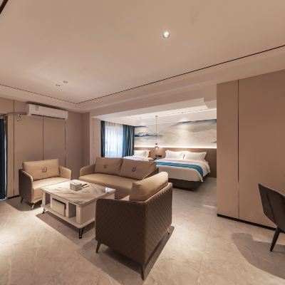 家庭房 萊卡登飯店（深圳福田口岸沙尾地鐵站店）優惠