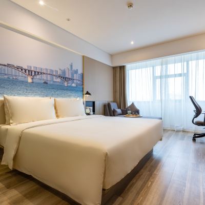 行政大床房（普蘭特床墊+記憶枕+小冰箱） 長沙晚報大道亞朵酒店優惠