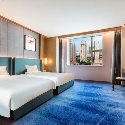 商務雙床房（MINI吧） 鉑麗斯國際大飯店（威海高鐵站韓樂坊店）優惠